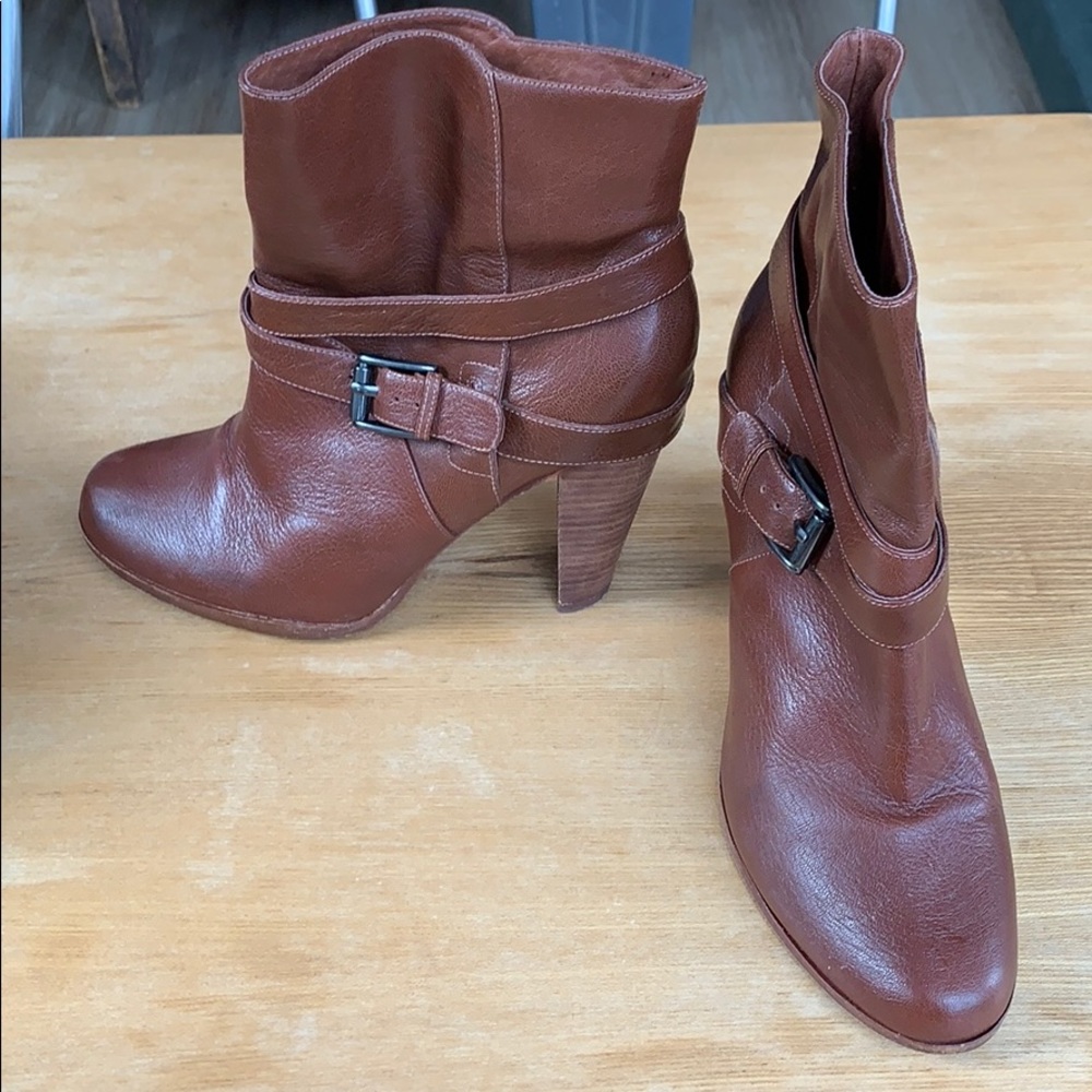 Country Road high heel brown leather boots
